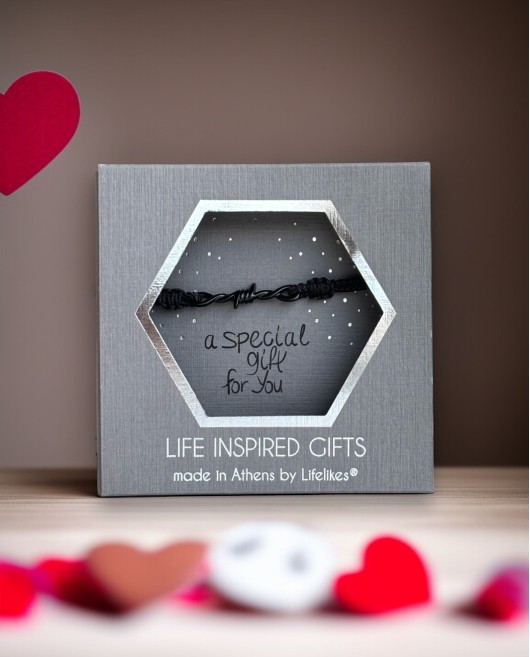 GIFT BOX SPECIAL GIFT FOR YOU BLACK WIRE