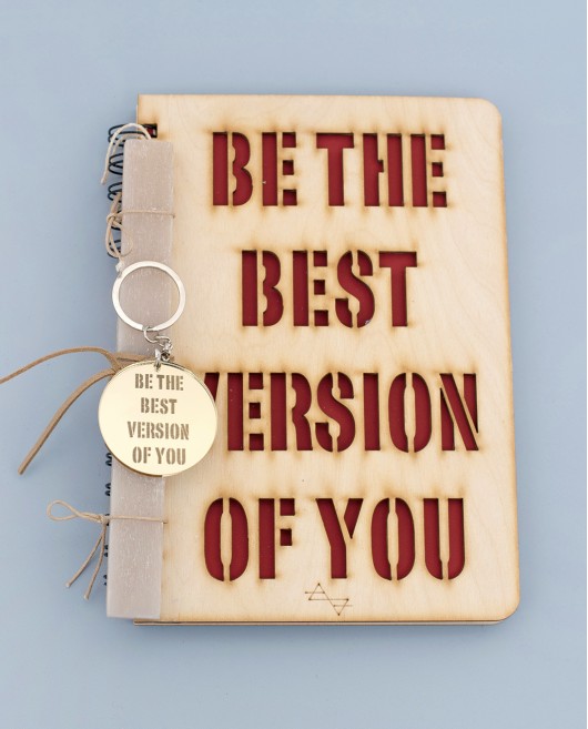 ΛΑΜΠΑΔΑ ΑΤΖΕΝΤΑ BE THE BEST VERSION OF YOU  Λαμπάδες