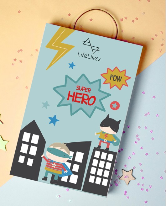 ΣΥΣΚΕΥΑΣΙΑ ΔΩΡΟΥ SUPER HERO 30*19 cm Πάσχα