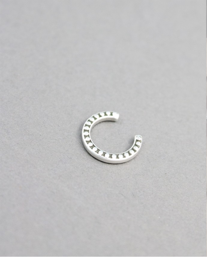 ΣΚΟΥΛΑΡΙΚΙ EAR CUFF ΠΕΤΑΛΟ ΑΣΗΜΙ Σκουλαρίκια