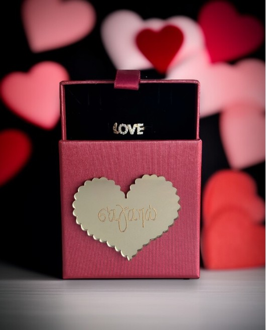 LOVE BOX ΜΕ ΔΑΧΤΥΛΙΔΙ LOVE