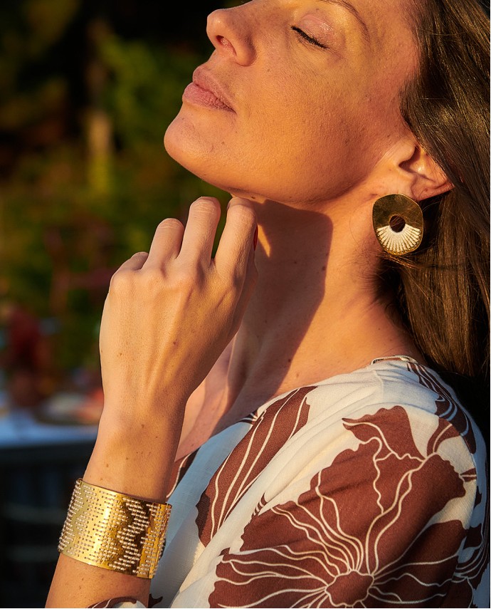 Zig Zag Golden Cuff Λευκό Βραχιόλια Χεριού