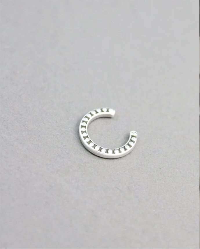 ΣΚΟΥΛΑΡΙΚΙ EAR CUFF ΠΕΤΑΛΟ ΑΣΗΜΙ Σκουλαρίκια