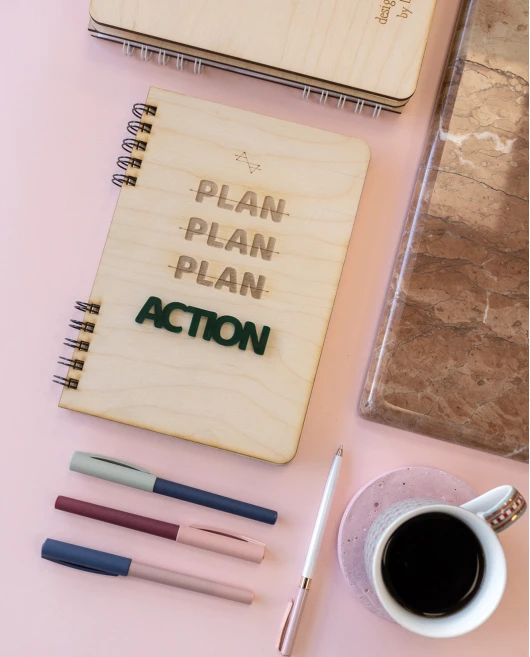 ΞΥΛΙΝΗ ΑΤΖΕΝΤΑ PLAN ACTION Σπίτι & Γραφείο