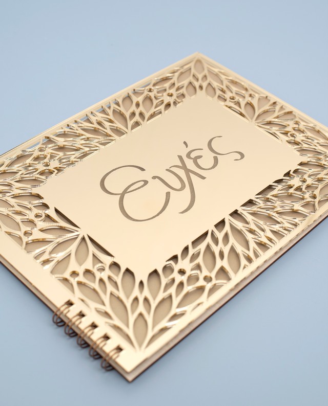 Βιβλίο Ευχών Γάμου Κορνίζα με Ονόματα με χρυσό plexiglass
